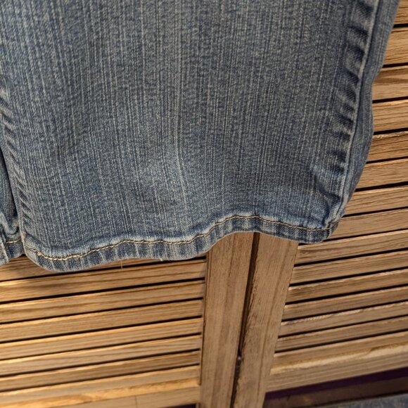 Levi's 590 Boot Cut Classic Light Blue Jeans Size 16W Medium - Picture 3 of 13